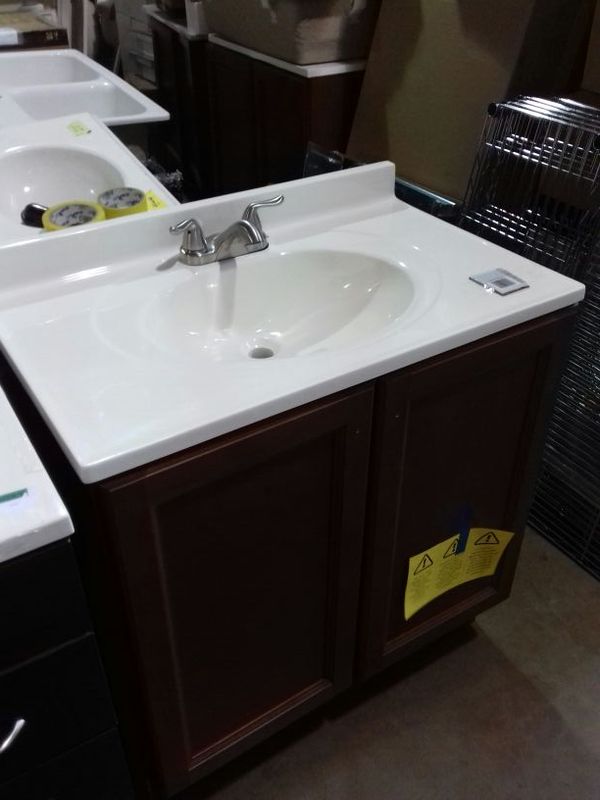 Glacier Bay 30inch vanity combo for Sale in Phoenix, AZ OfferUp