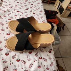 8 1/2 Black Wedges 
