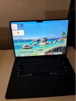 2024 MacBook Air 15 inches m3 512GB