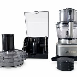 Cuisinart Food Processor + Accesories