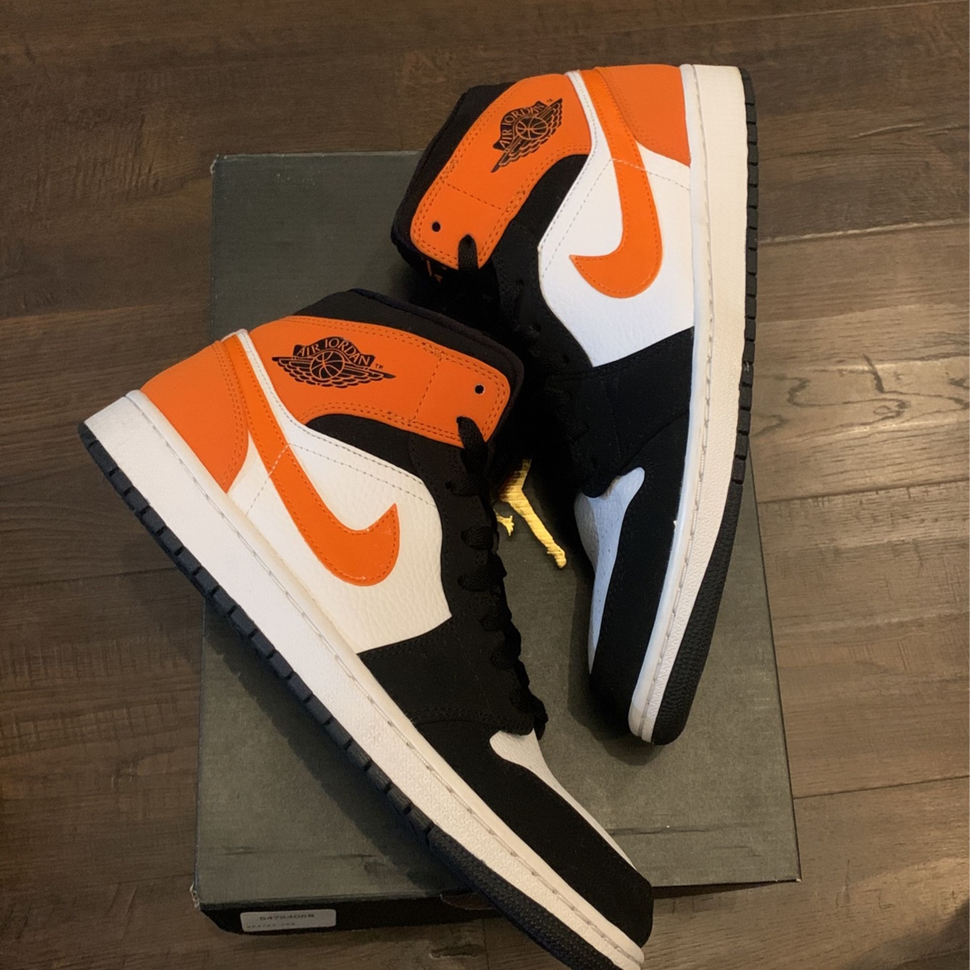 Jordan 1 Mid Shattered Backboards 10M for Sale in Whitehall, PA