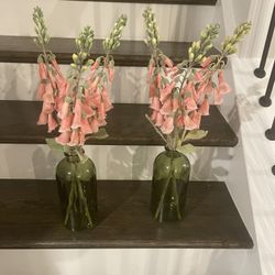 Vase With Flower- Bought 1 Month Ago
