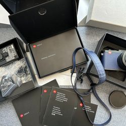 Leica LEICA XTYP113, BMW BMW VISION 1 Global Limited Edition. 
