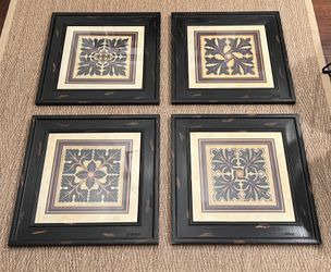 Set of 4 Pictures