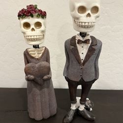 Skeleton Couple Figurines – Halloween Decor 💀