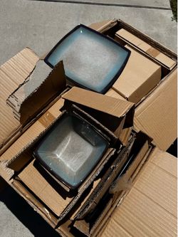 NEW Gibson Elite Soho Lounge Square 16pc Dinnerware Set (Teal Reactive Glaze)
