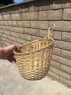 Hanging basket