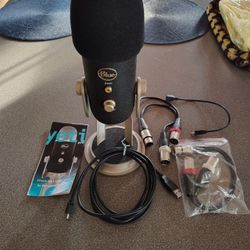 Blue Yeti Pro High Resolution Studio Condenser Microphone 