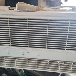 GE AC Unit Cooler 8000 btu