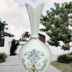 Vintage Lenox Fine China Floral Pattern Bulbous Vase 