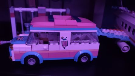 Lego Friends Camper Van N Tent 