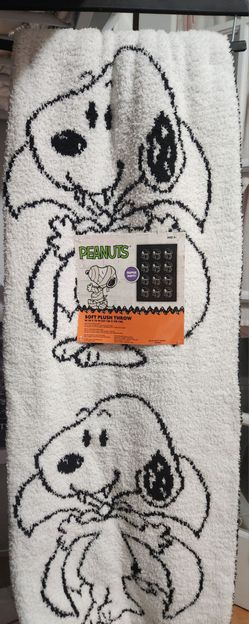 peanuts halloween snoopy throw (new) read description