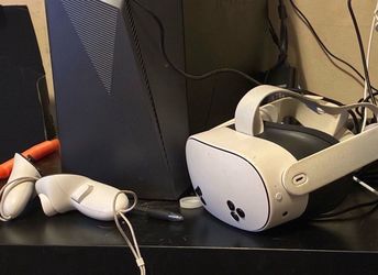 Meta Quest 3 VR Headset with Controllers