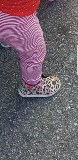 Toms toddler sz 7