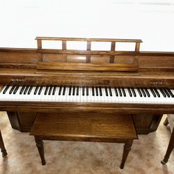Baldwin piano With Bench