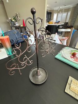 Jewelry holder