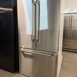 🥶 NEW Thermador Professional 20.8 CuFt French Door Counter-Depth Refrigerator Stainless T36FT820NS