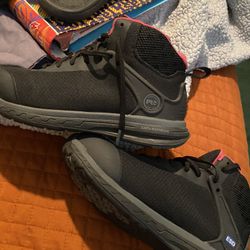 Timberlands Women’s Steel Toe Shoes