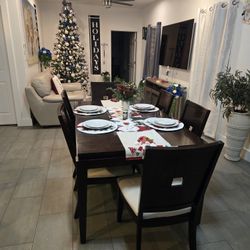 Nathan JAMES DINNING TABLE 