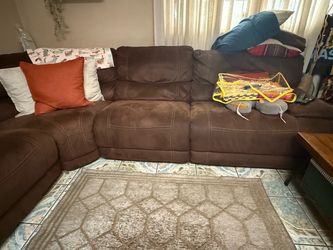 Sectional recliner