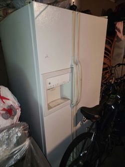 GE fridge