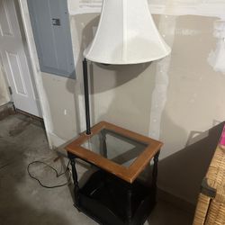 Magazine Rack With Lamp