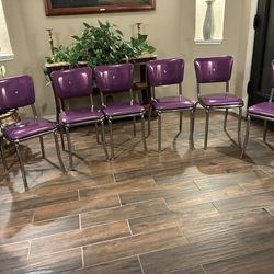 Like new condition Vitro seating stain steel 6 chairs 2 stool..for home o business