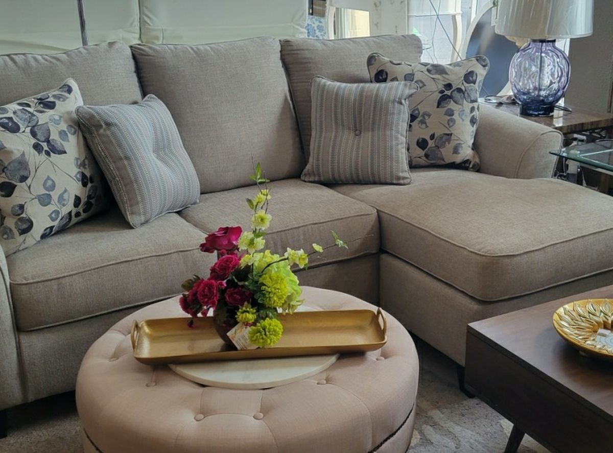 Reversible Grey Sectional (Sofa Chaise) New