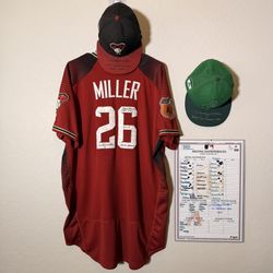 Shelby Miller Game Worn 2017 Diamondbacks Spring Training Jersey, 2 hats, and lineup card