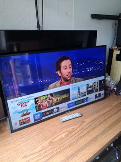 Samsung UN43NU6900F 43-inch Class 4K UHD Smart LED TV