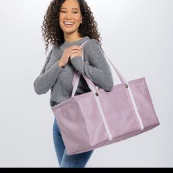 Thirty-One Large Utility Tote - Purple Crosshatch


Why you’ll love it:
One of our most popular items, the Large Utility Tote