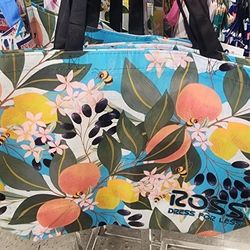 Beautiful Bees And Flowers Designed Reuseable Bag