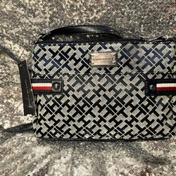 Tommy Hilfiger Crossbody Bag