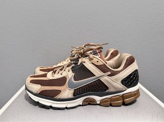 Nike Zoom Vomero5 Men's size 8