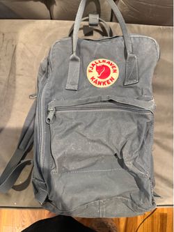 Fjallraven Kanken Classic Backpack Fog Grey Daypack Travel Bag