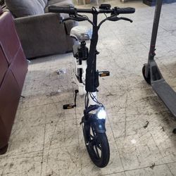 FREE FRESNO DELIVERY--- Brand New Adult Electric Foldable Bike