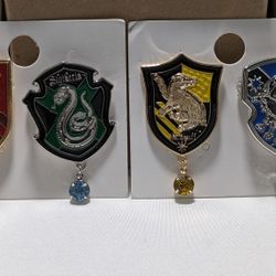 Harry Potter Brooches set of 4