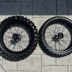 Surron Ultra Bee Dunlop Knobby Tires 19 ' Front And 18 ' Rear Complete