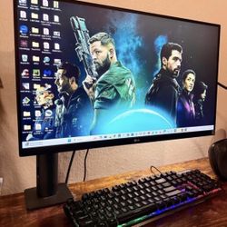 LG 27” 27BN88U-B Ergo IPS UHD 4K Ultrafine Monitor (3840x2160) with Ergonomic Stand & C-Clamp