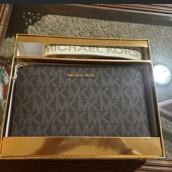Michael Kors, Purses