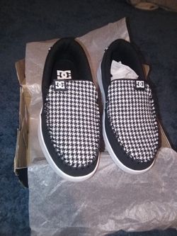 Women's Size 9 DC Shoes