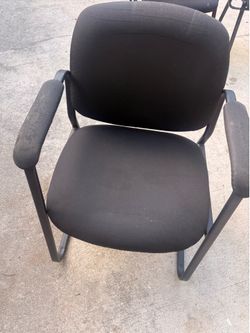 Black Padded Waiting Room Chair with Arm Pads