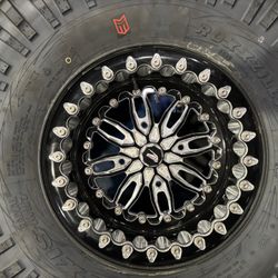 35”.  MAXXIS. TIRES. AND BEAD LOCK WHEELS