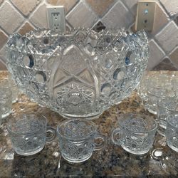 Punch Bowl - Daisy And Button Clear Glass