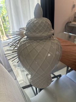 Ginger jar white