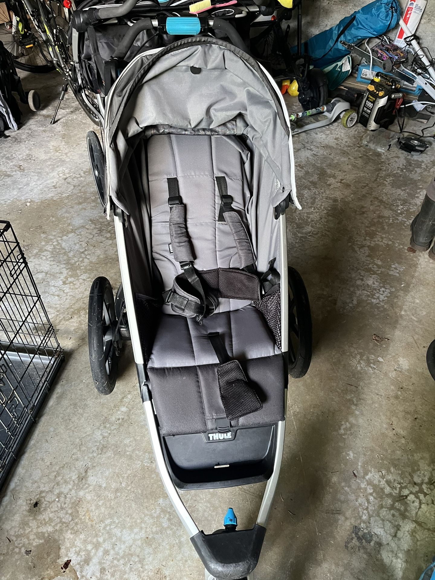 Thule Urban Glide 2 With Rain Cover And Car Seat Adapter