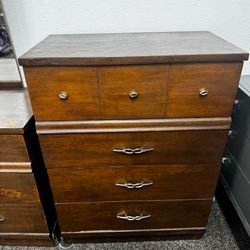 Mcm Dresser