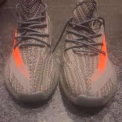 YEEZY boost Sneakers