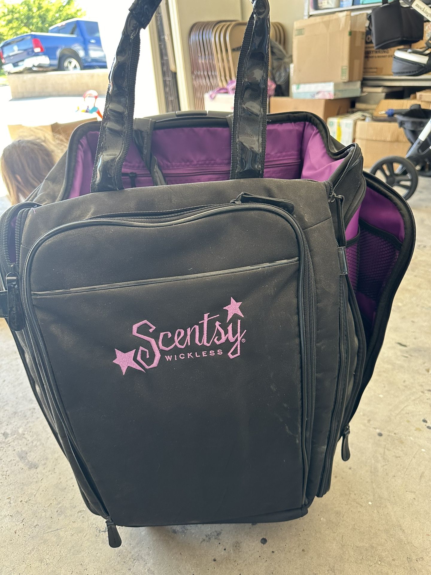 Scentsy Suitcase 