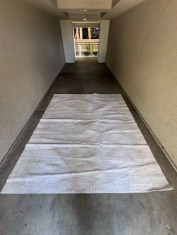 Calvin Klein Moire Ivory Area Rug 7’9” x 9’6”
